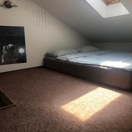 Hugo Apartmán *